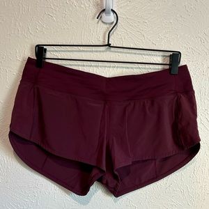 Lululemon Speed Up Short 2.5” in maroon